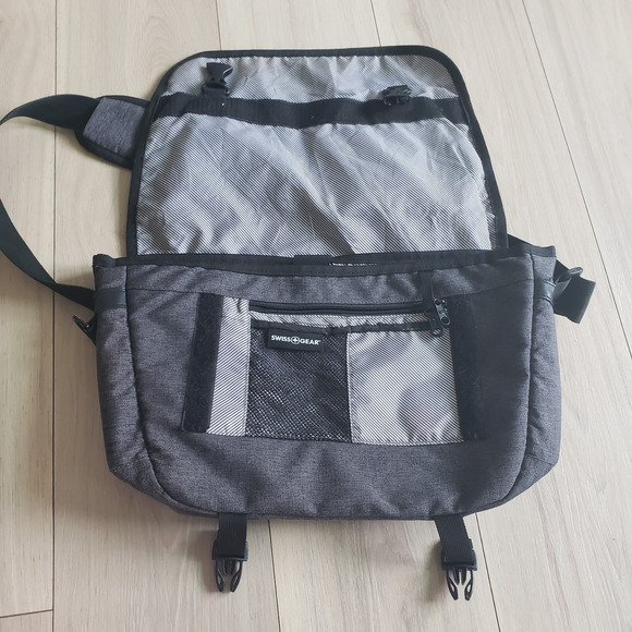 Swiss Gear Laptop Bag Messenger Mens 16 inch Gray Black Getaway Work Carry On - Picture 2 of 11